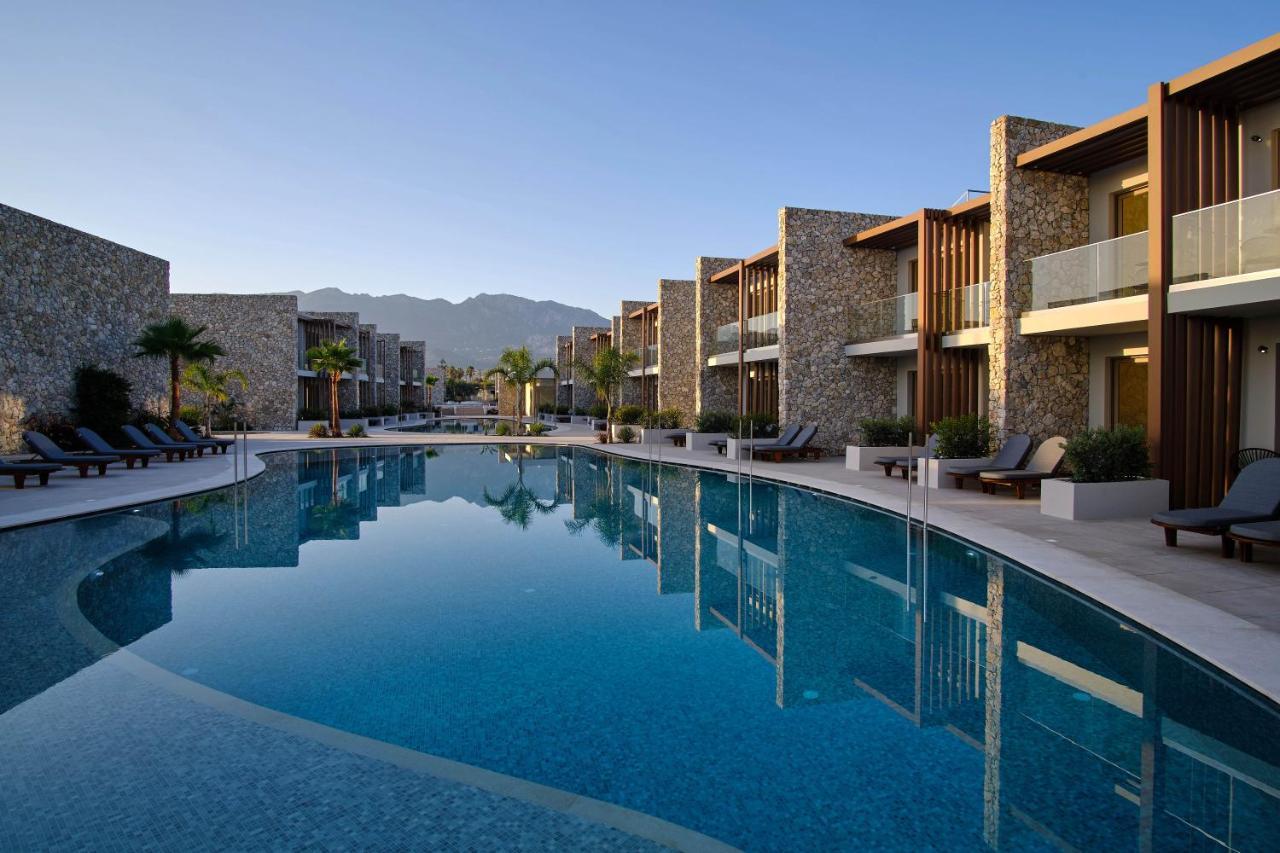 Utopia Blu Hotel Tigkaki  Ngoại thất bức ảnh