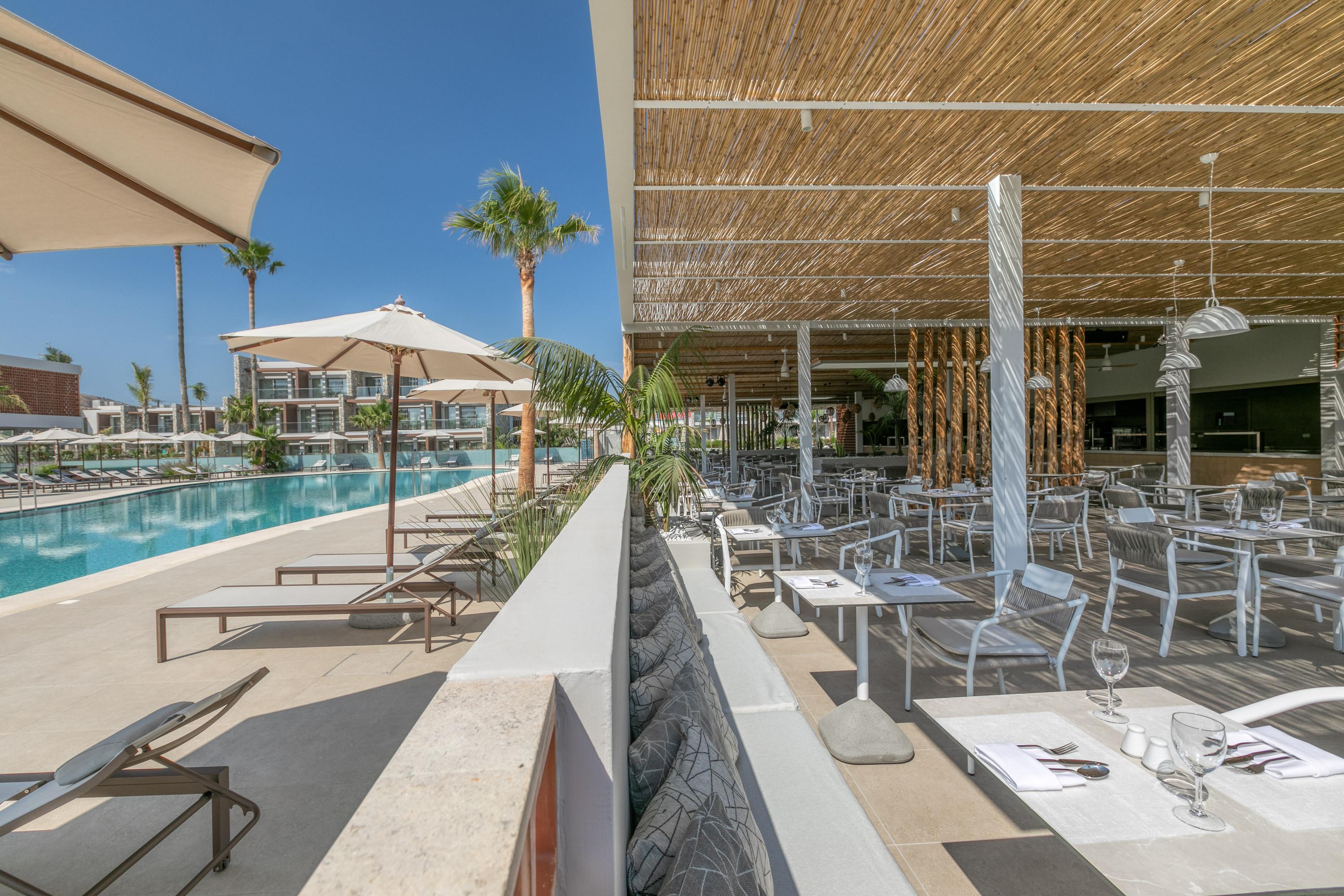 Utopia Blu Hotel Tigkaki  Ngoại thất bức ảnh