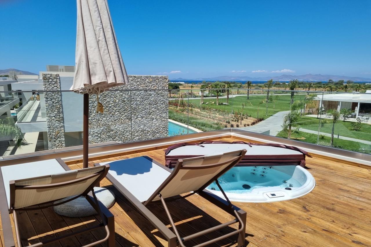 Utopia Blu Hotel Tigkaki  Ngoại thất bức ảnh