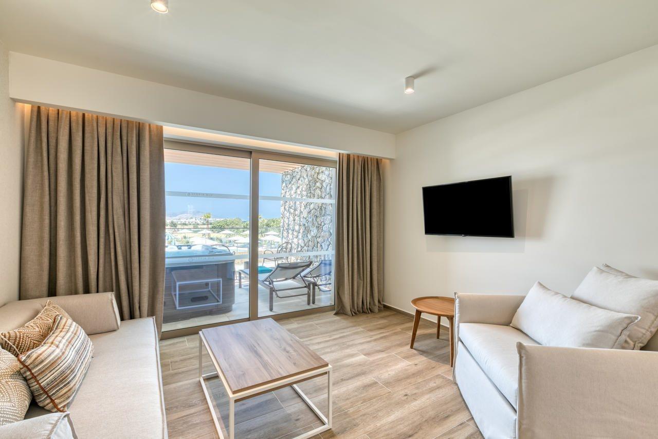 Utopia Blu Hotel Tigkaki  Ngoại thất bức ảnh