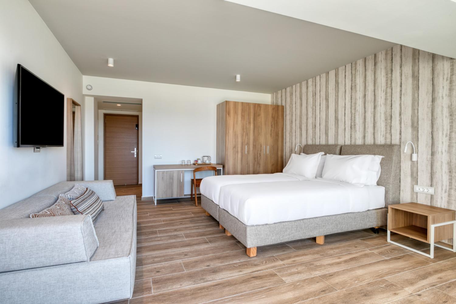 Utopia Blu Hotel Tigkaki  Ngoại thất bức ảnh