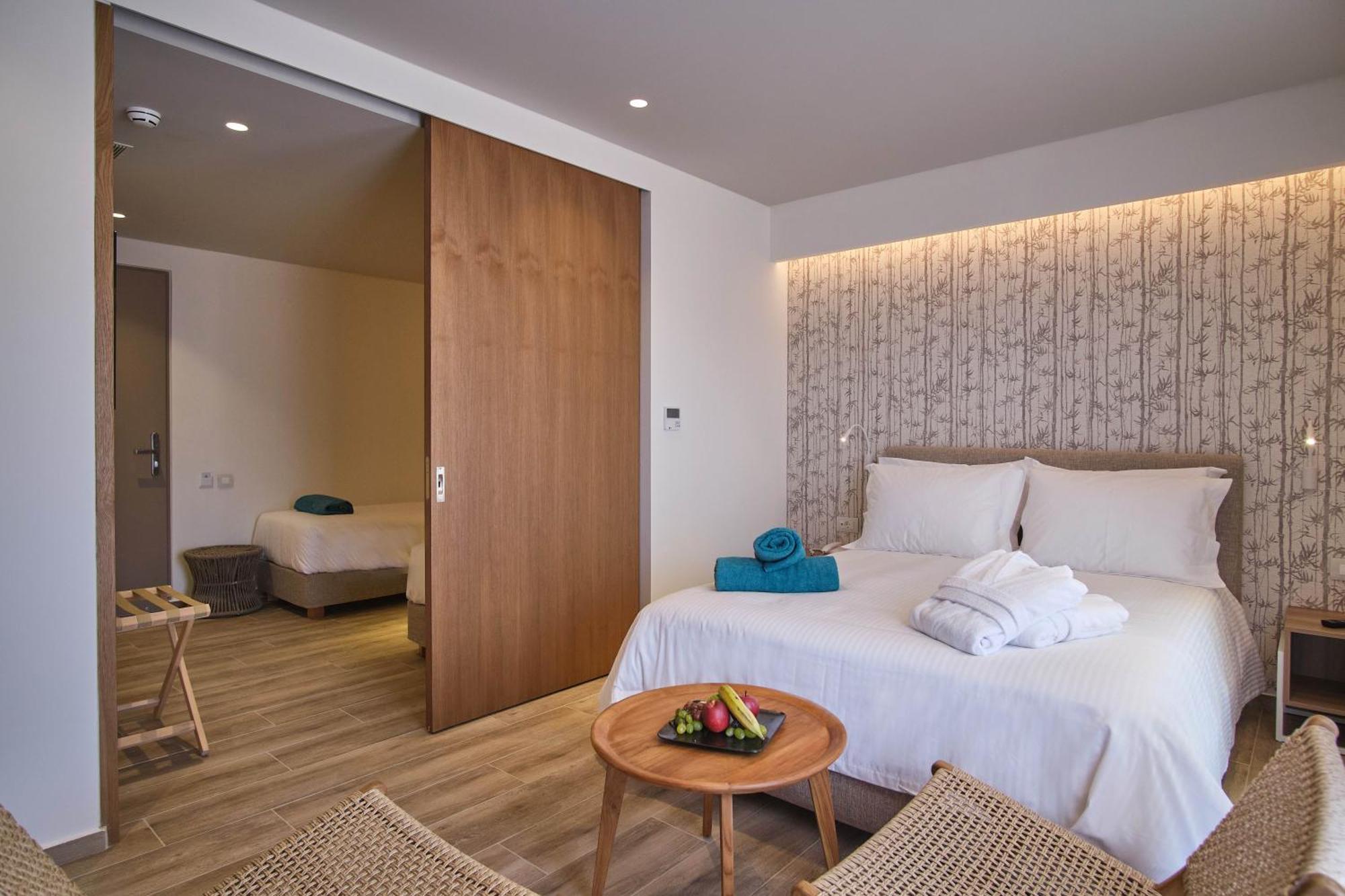 Utopia Blu Hotel Tigkaki  Ngoại thất bức ảnh