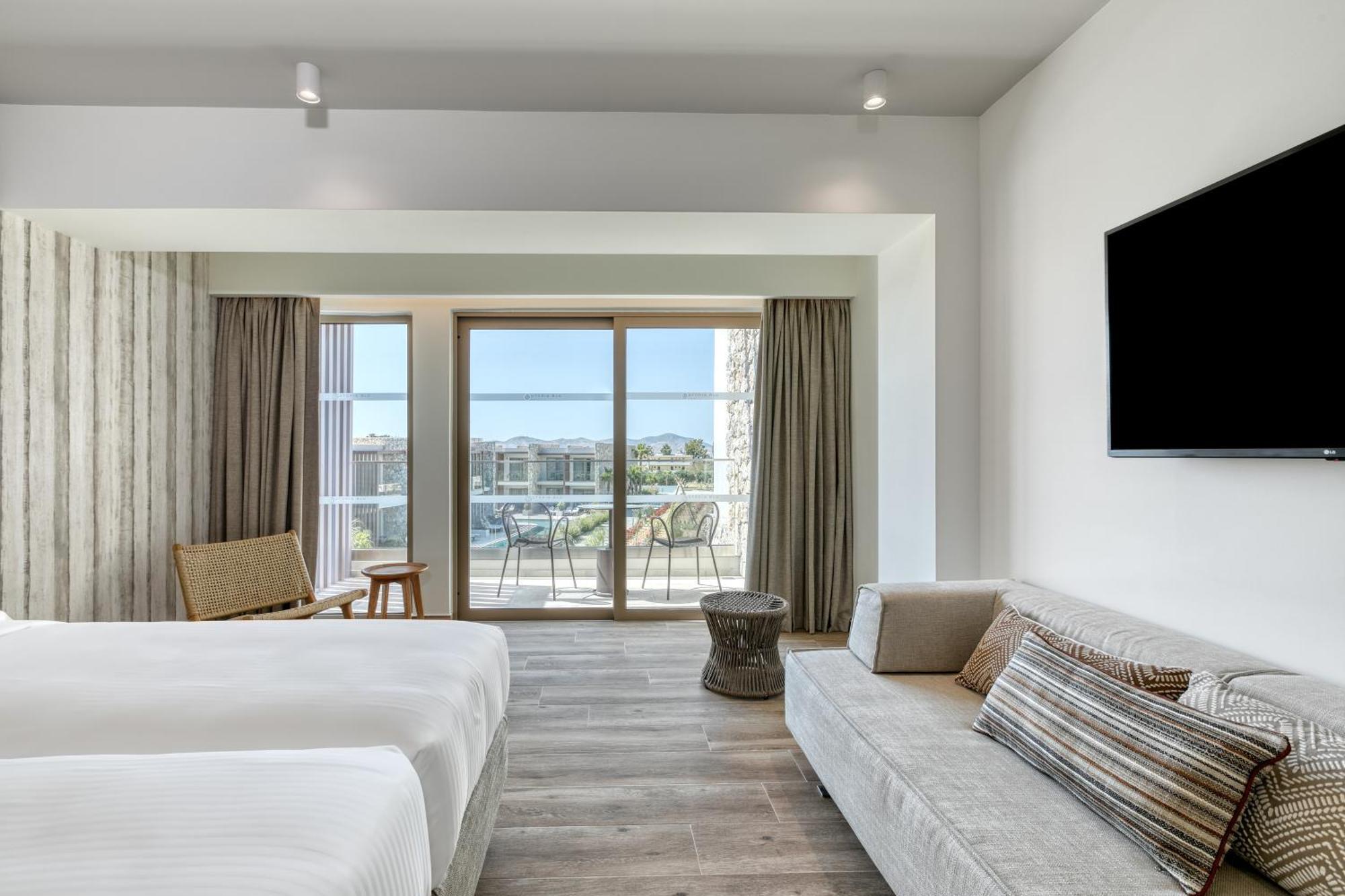 Utopia Blu Hotel Tigkaki  Ngoại thất bức ảnh