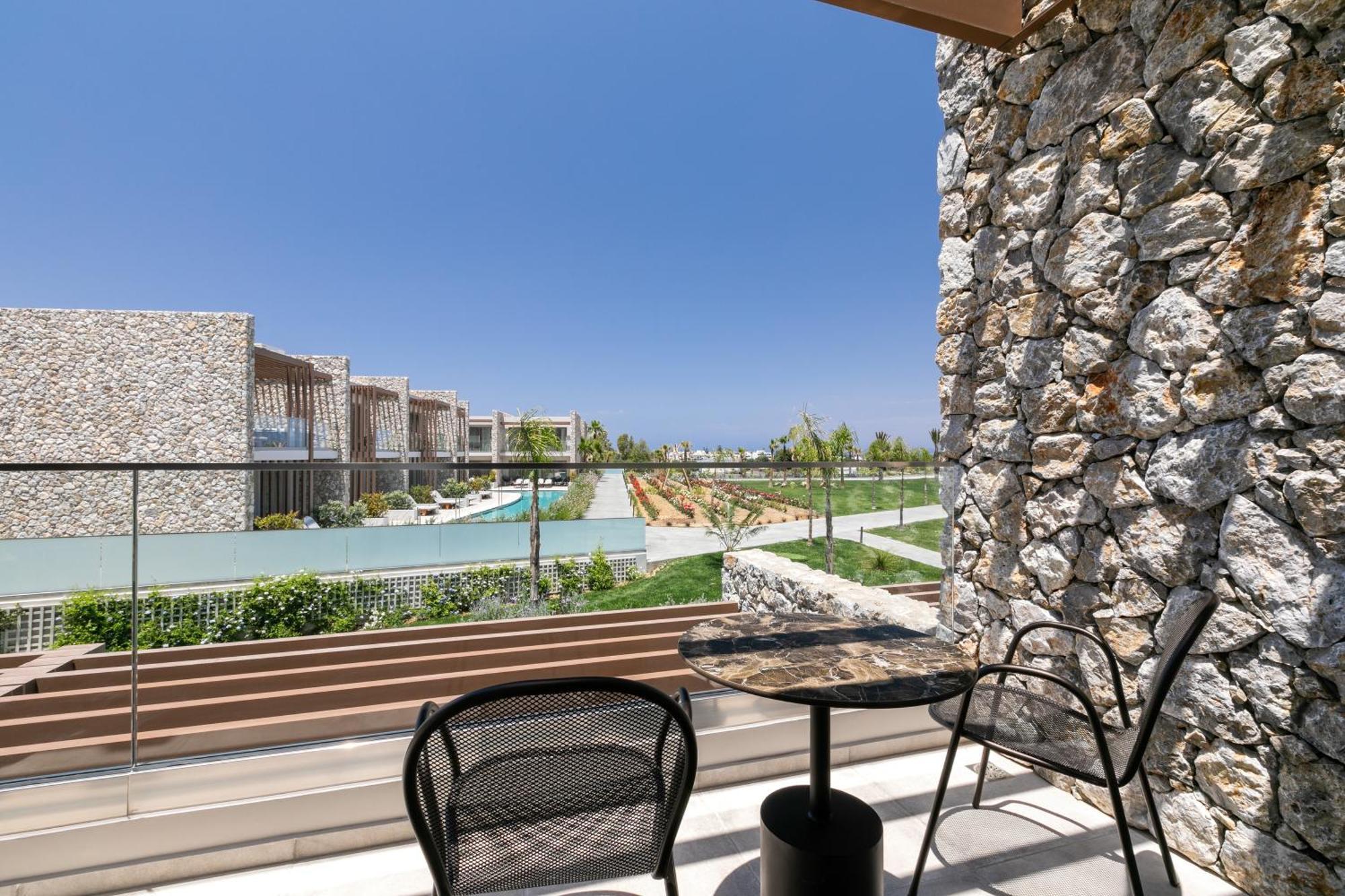 Utopia Blu Hotel Tigkaki  Ngoại thất bức ảnh