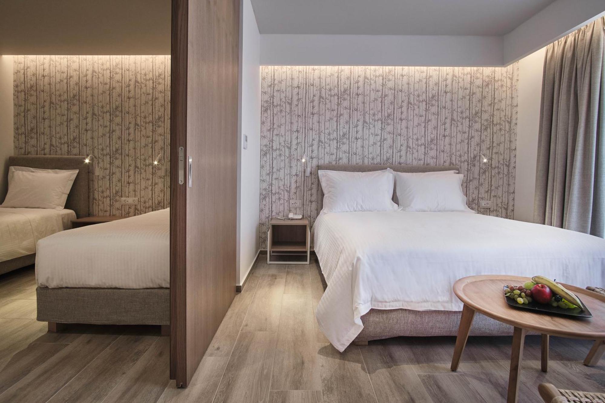 Utopia Blu Hotel Tigkaki  Ngoại thất bức ảnh